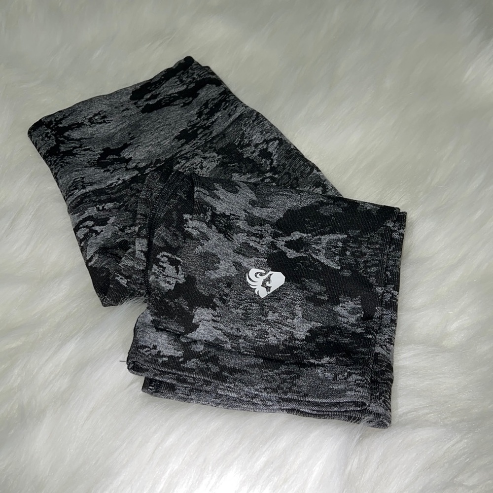 Women’s Best CAMO SEAMLESS CYCLING SHORTS